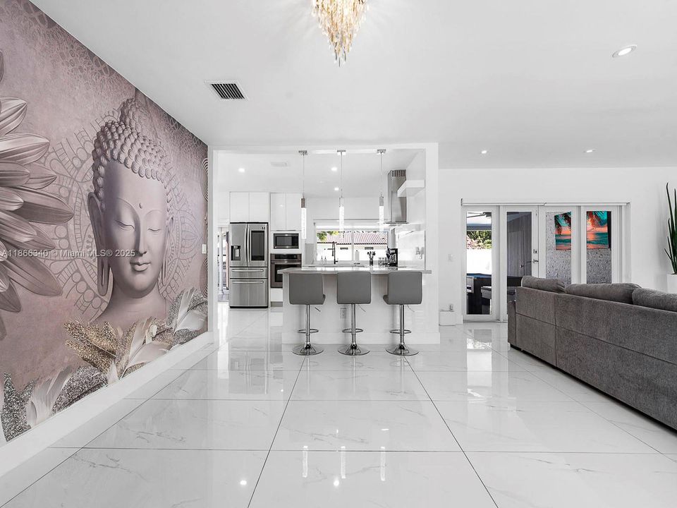 En Renta: $6,300 (3 camas, 2 baños, 1833 Pies cuadrados)