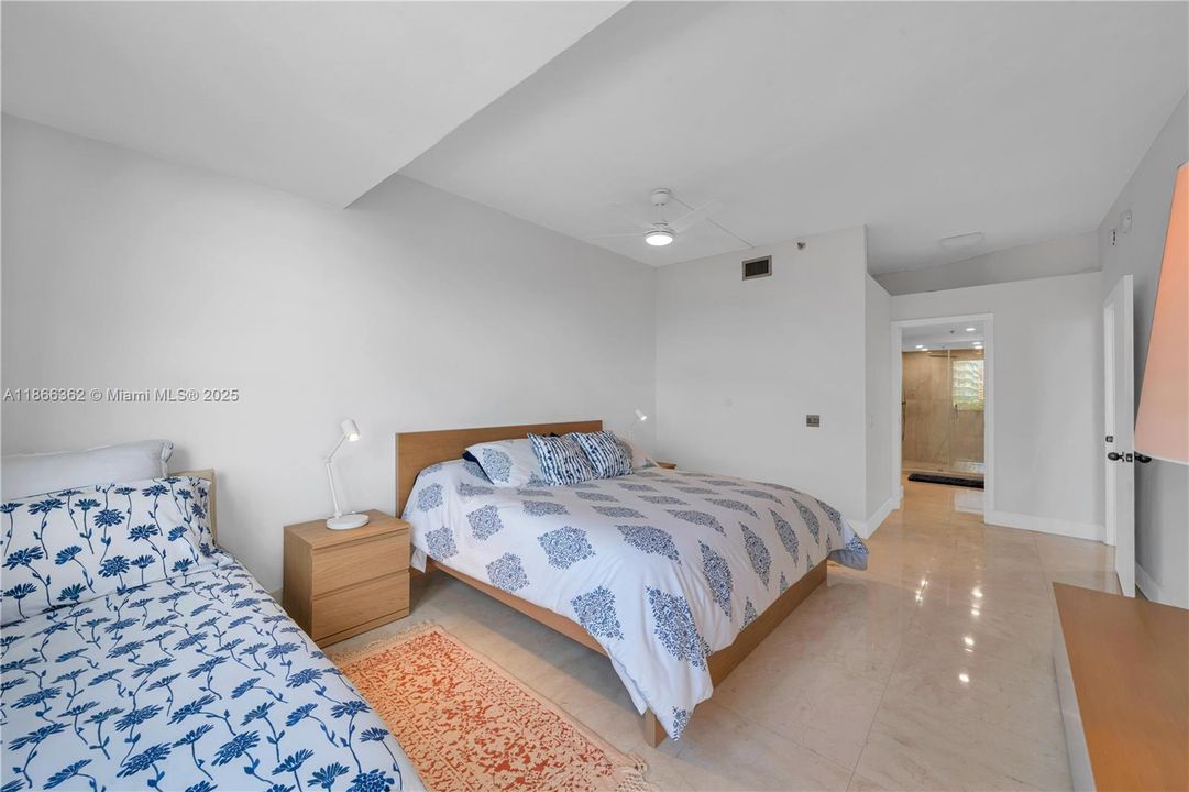 Active With Contract: $7,000 (2 beds, 2 baths, 1531 Square Feet)