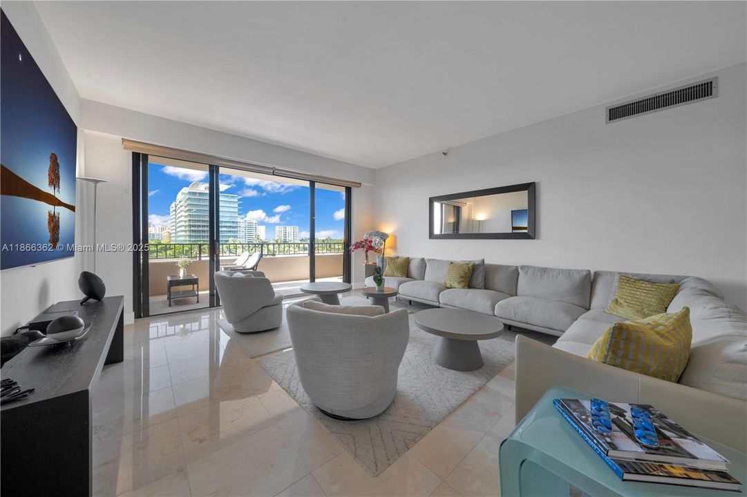 Active With Contract: $7,000 (2 beds, 2 baths, 1531 Square Feet)