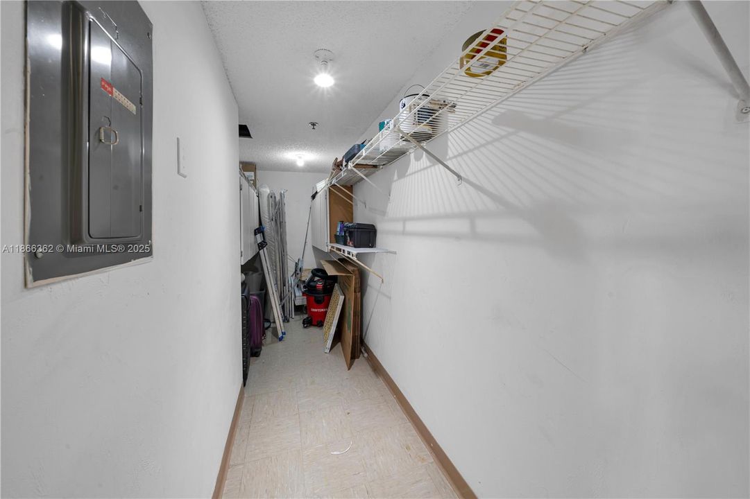 Active With Contract: $7,000 (2 beds, 2 baths, 1531 Square Feet)