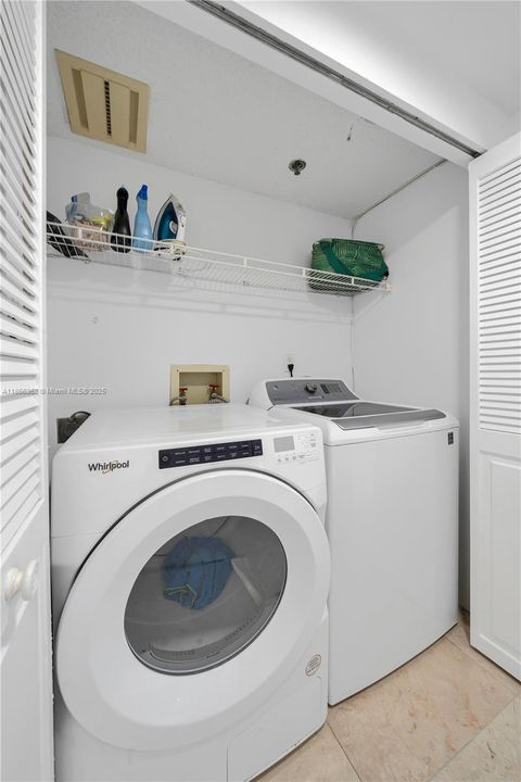 Active With Contract: $7,000 (2 beds, 2 baths, 1531 Square Feet)