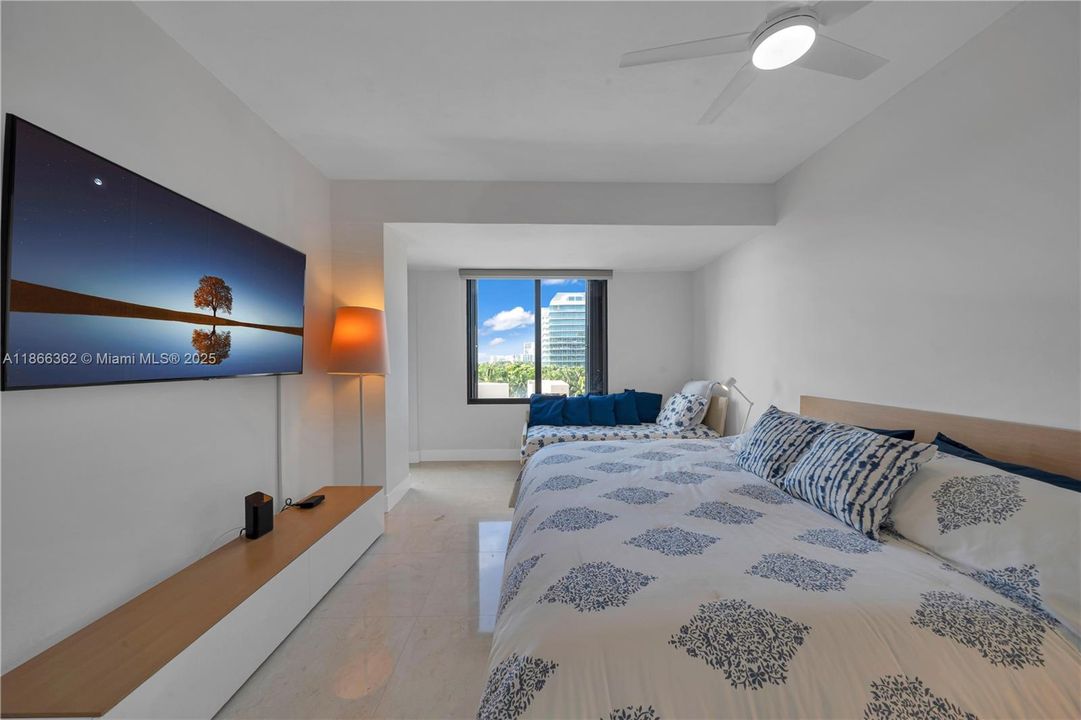 Active With Contract: $7,000 (2 beds, 2 baths, 1531 Square Feet)