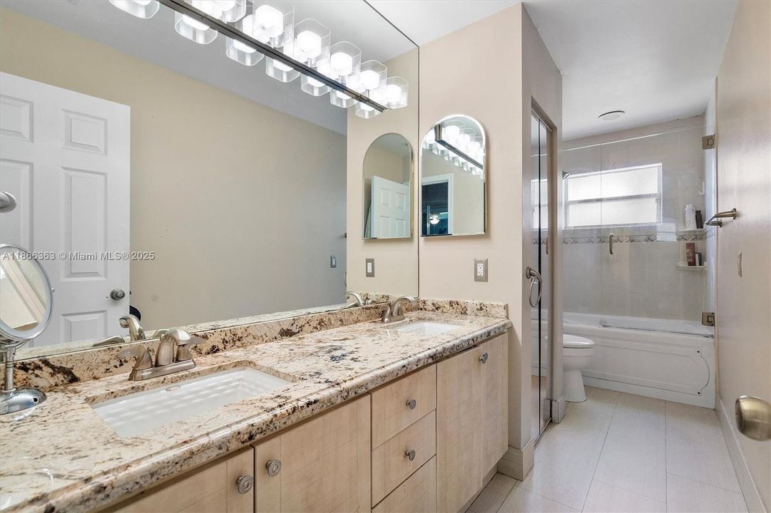 For Sale: $860,000 (4 beds, 2 baths, 2611 Square Feet)