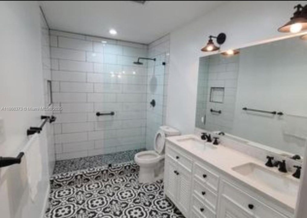 Active With Contract: $890,000 (3 beds, 2 baths, 1994 Square Feet)
