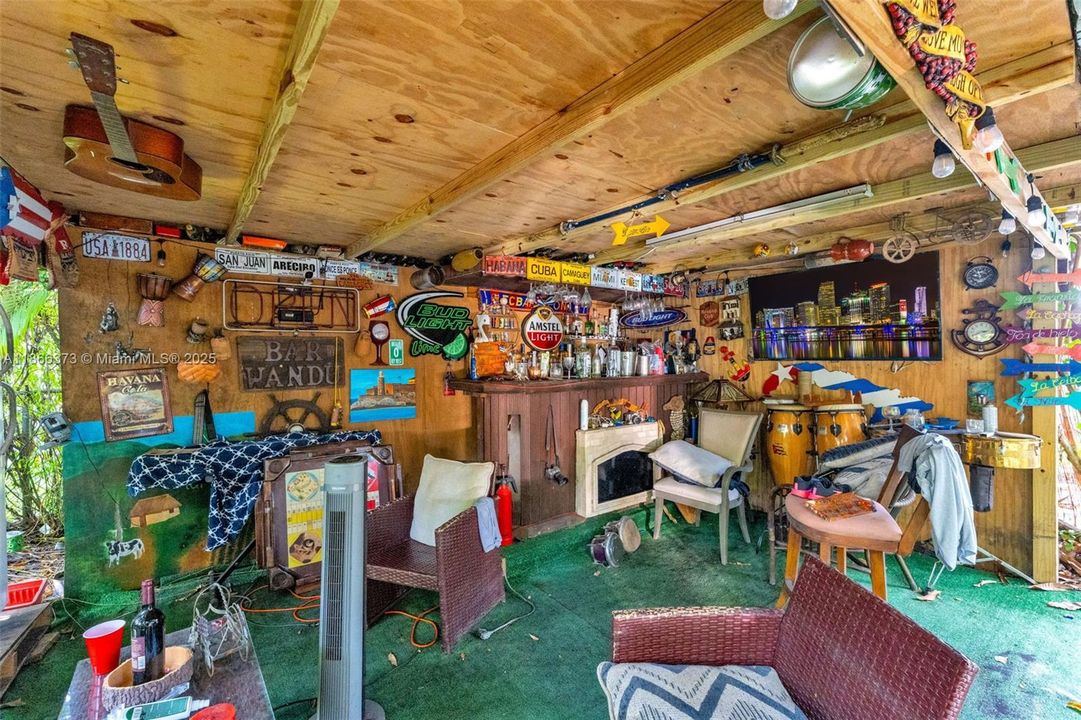 Active With Contract: $890,000 (3 beds, 2 baths, 1994 Square Feet)