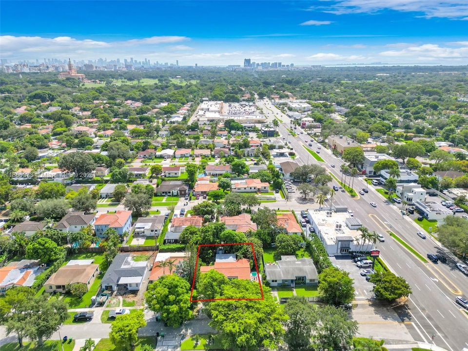 Active With Contract: $890,000 (3 beds, 2 baths, 1994 Square Feet)