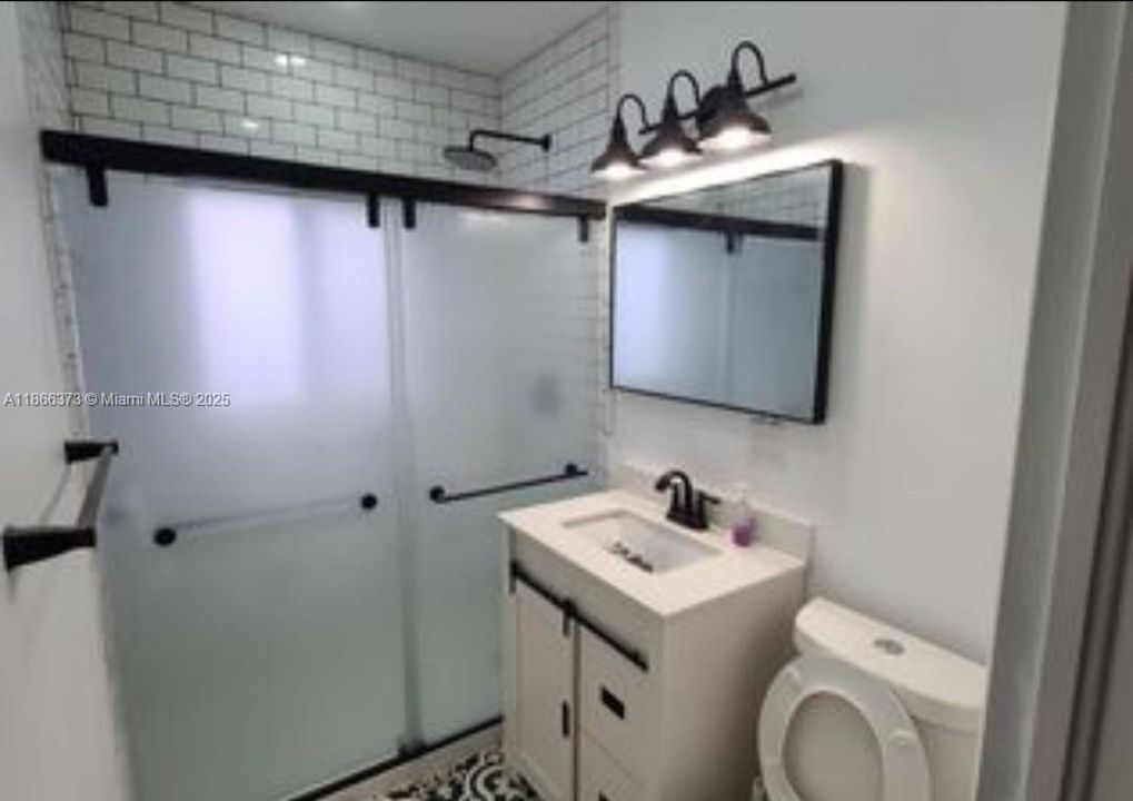 Active With Contract: $890,000 (3 beds, 2 baths, 1994 Square Feet)