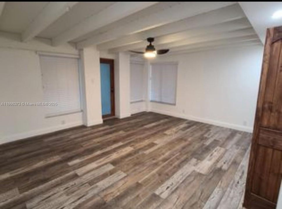 Active With Contract: $890,000 (3 beds, 2 baths, 1994 Square Feet)