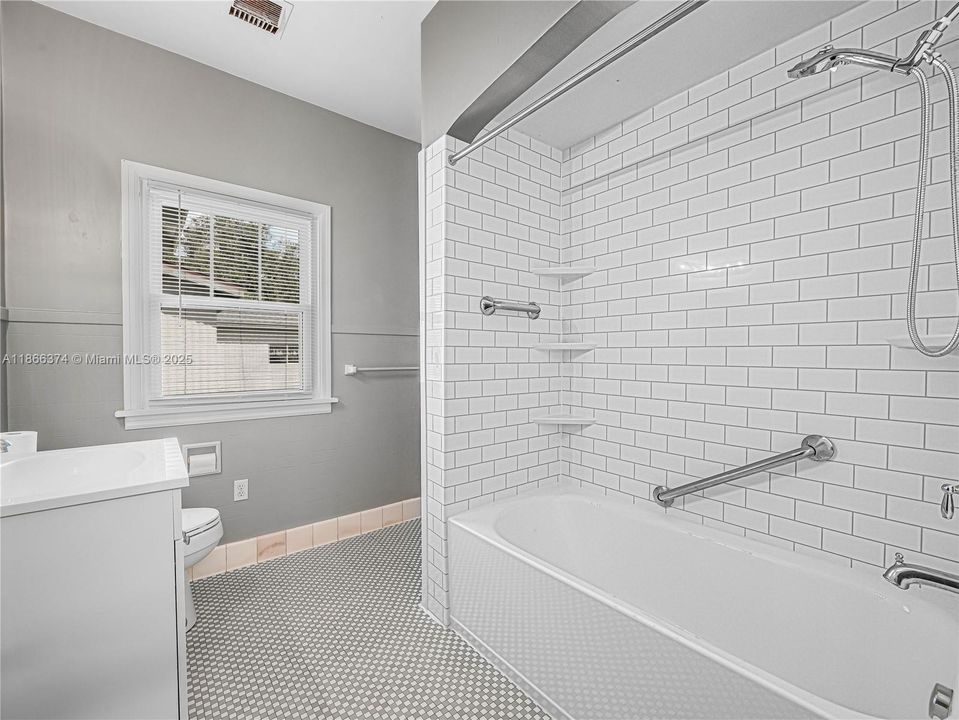 待售: $374,900 (0 贝兹, 0 浴室, 0 平方英尺)