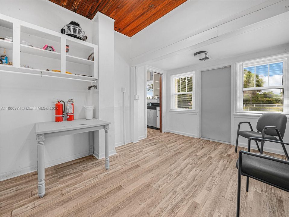 待售: $374,900 (0 贝兹, 0 浴室, 0 平方英尺)