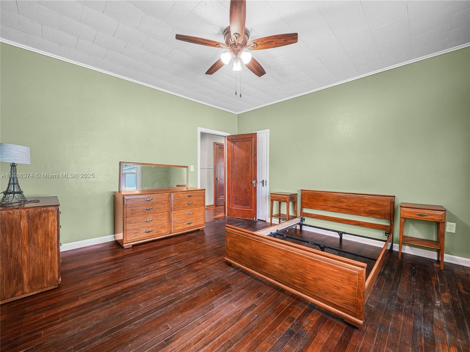 待售: $374,900 (0 贝兹, 0 浴室, 0 平方英尺)