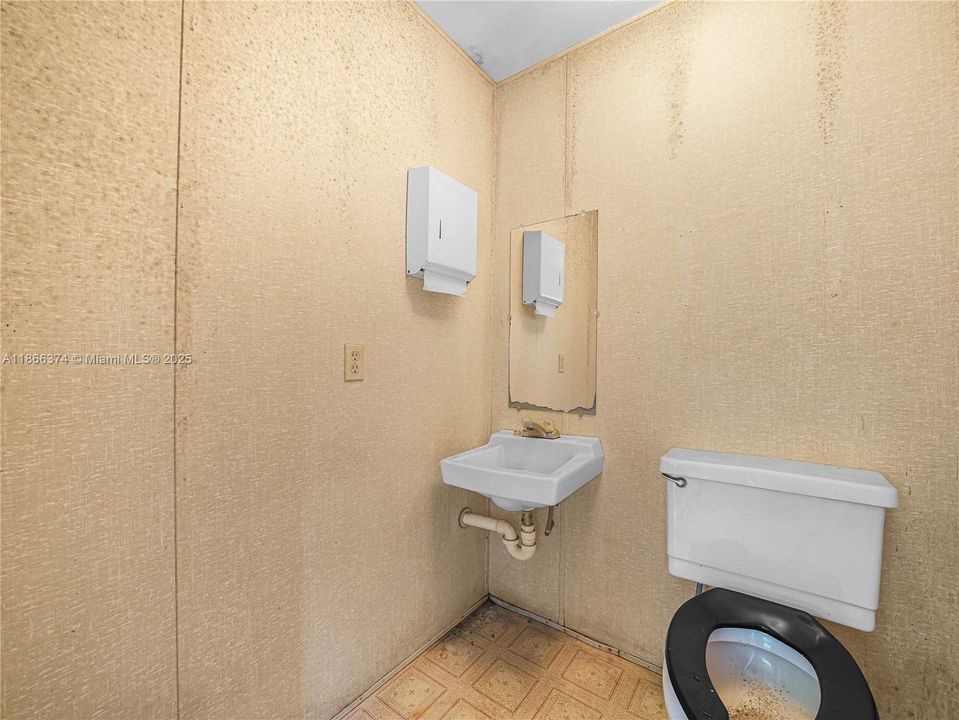 待售: $374,900 (0 贝兹, 0 浴室, 0 平方英尺)