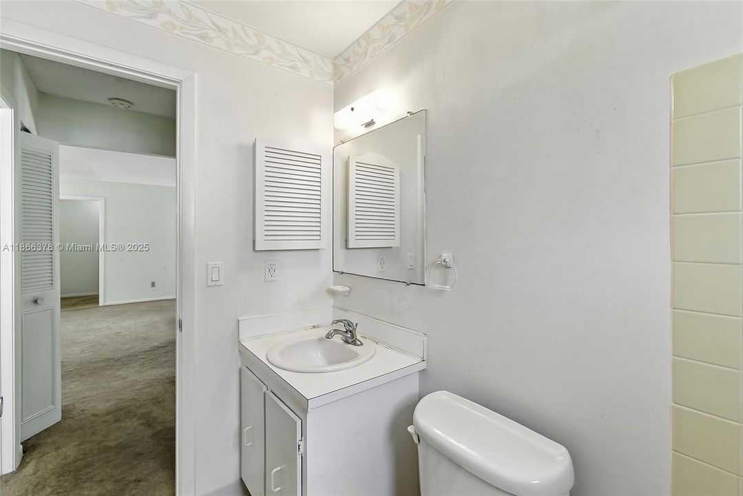 2nd bathroom