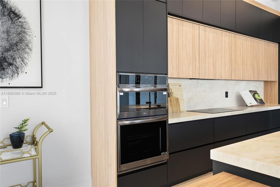 Recently Sold: $1,379,000 (4 beds, 3 baths, 3419 Square Feet)