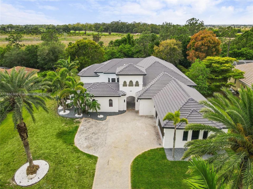 Recently Sold: $1,379,000 (4 beds, 3 baths, 3419 Square Feet)