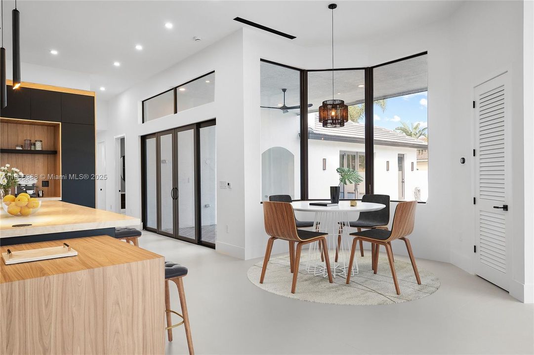 Recently Sold: $1,379,000 (4 beds, 3 baths, 3419 Square Feet)