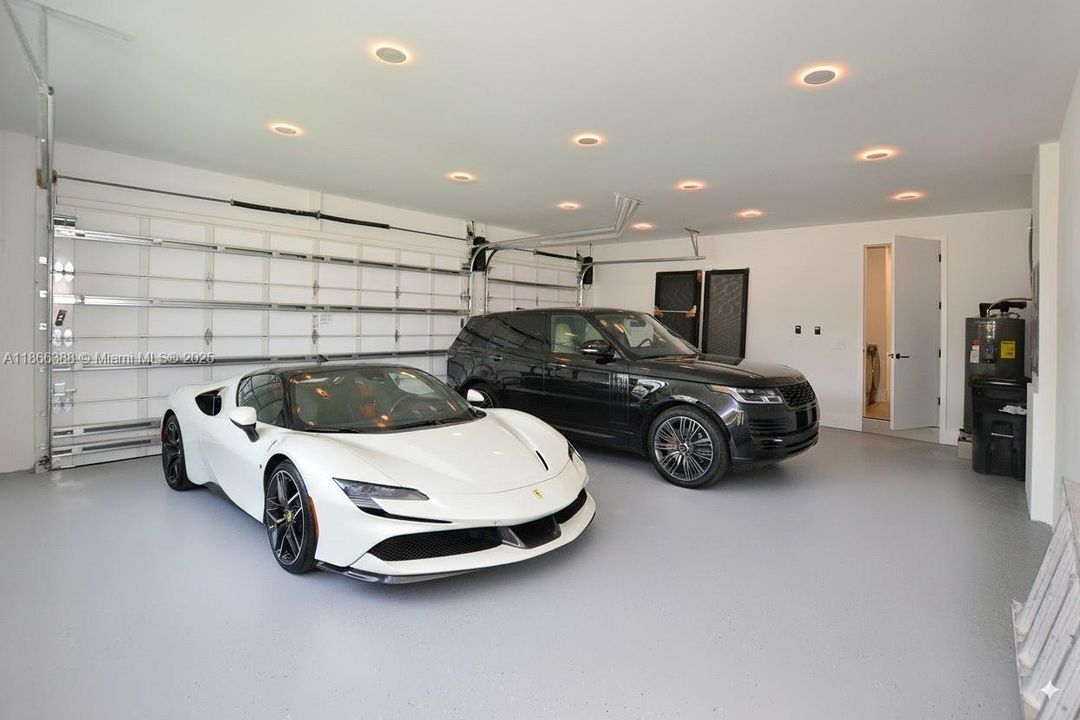 Recently Sold: $1,379,000 (4 beds, 3 baths, 3419 Square Feet)