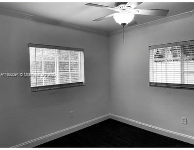 For Sale: $275,000 (1 beds, 1 baths, 571 Square Feet)