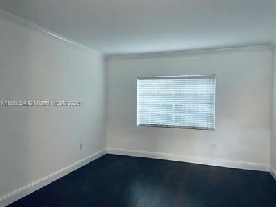 For Sale: $275,000 (1 beds, 1 baths, 571 Square Feet)