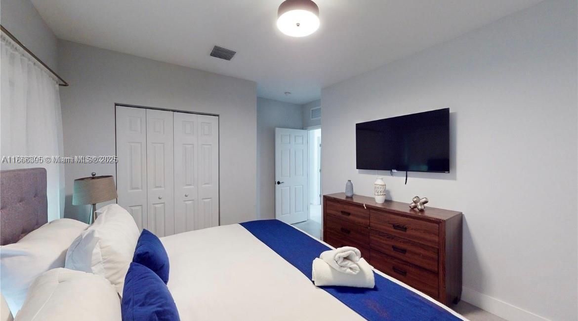 For Sale: $850,000 (4 beds, 3 baths, 1179 Square Feet)