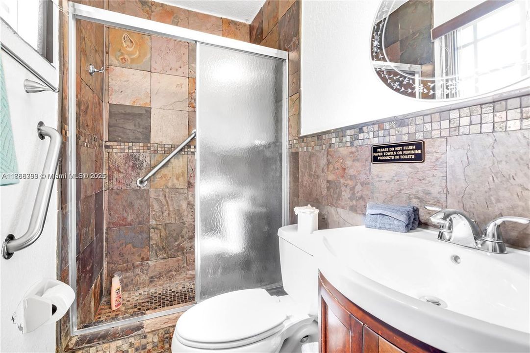 待售: $1,095,000 (5 贝兹, 3 浴室, 2008 平方英尺)