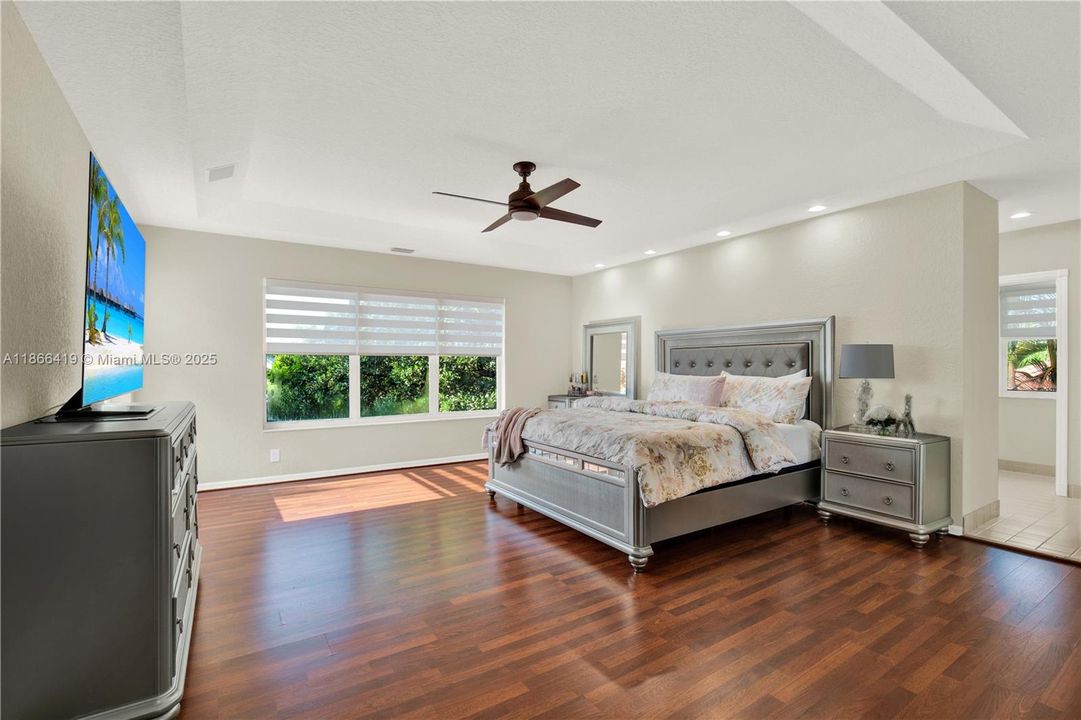 Active With Contract: $975,000 (5 beds, 3 baths, 3478 Square Feet)
