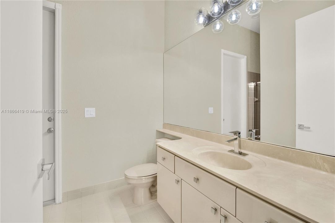 Active With Contract: $975,000 (5 beds, 3 baths, 3478 Square Feet)