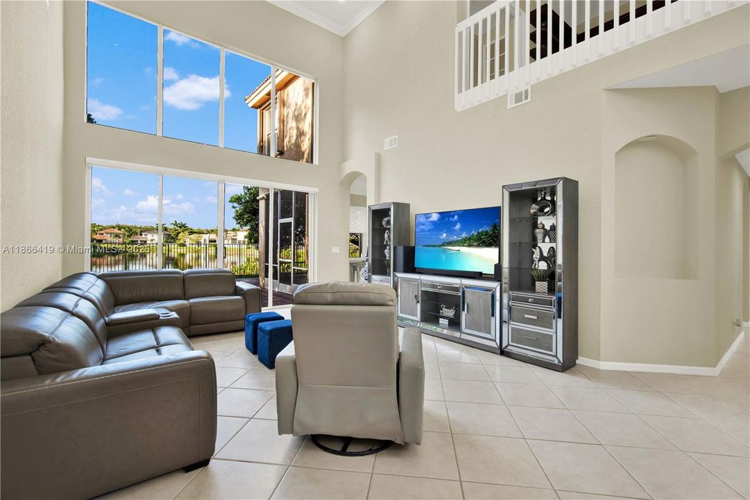 Active With Contract: $975,000 (5 beds, 3 baths, 3478 Square Feet)