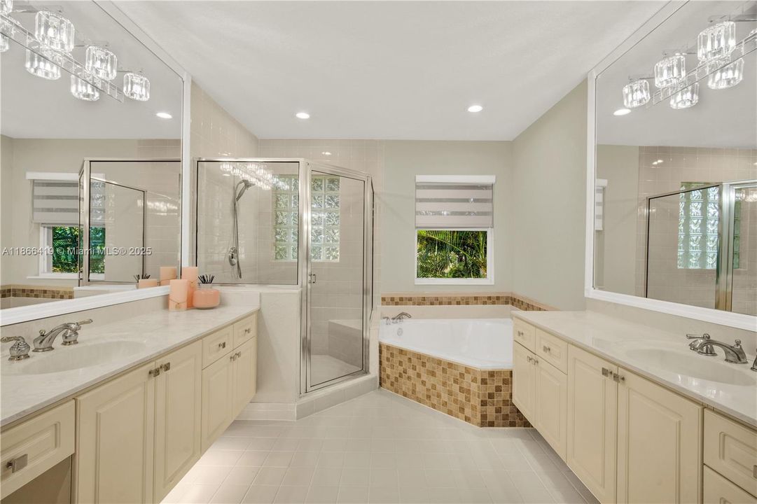 Active With Contract: $975,000 (5 beds, 3 baths, 3478 Square Feet)