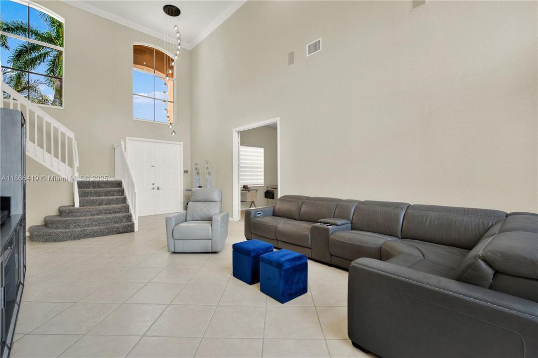 Active With Contract: $975,000 (5 beds, 3 baths, 3478 Square Feet)