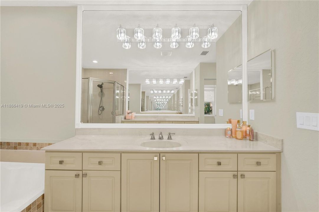 Active With Contract: $975,000 (5 beds, 3 baths, 3478 Square Feet)