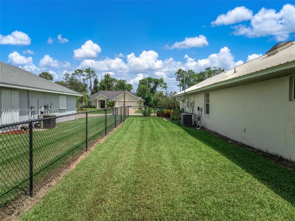 For Sale: $299,000 (3 beds, 2 baths, 1536 Square Feet)