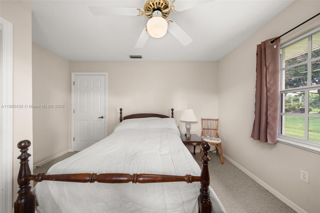 For Sale: $299,000 (3 beds, 2 baths, 1536 Square Feet)