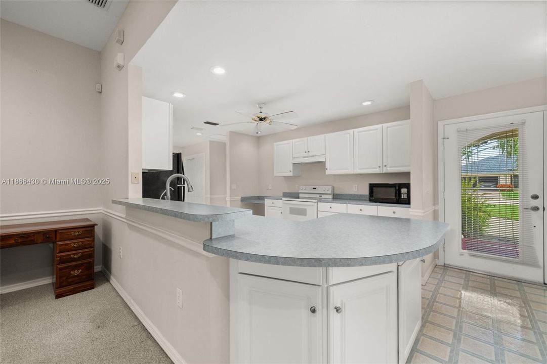 For Sale: $299,000 (3 beds, 2 baths, 1536 Square Feet)