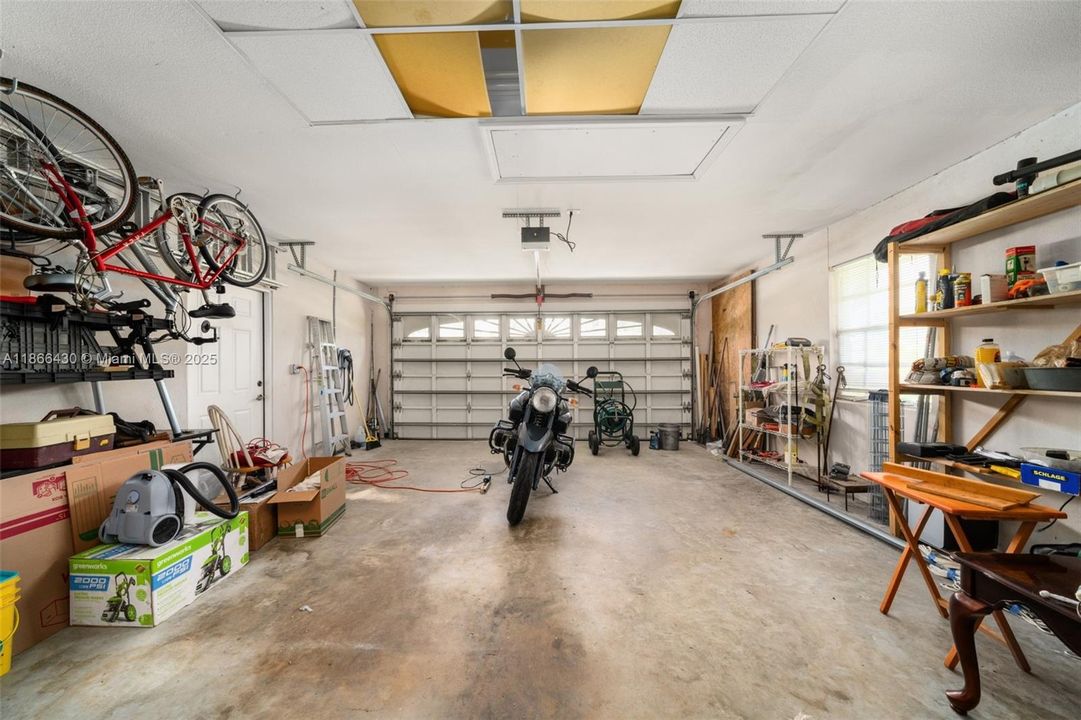 For Sale: $299,000 (3 beds, 2 baths, 1536 Square Feet)