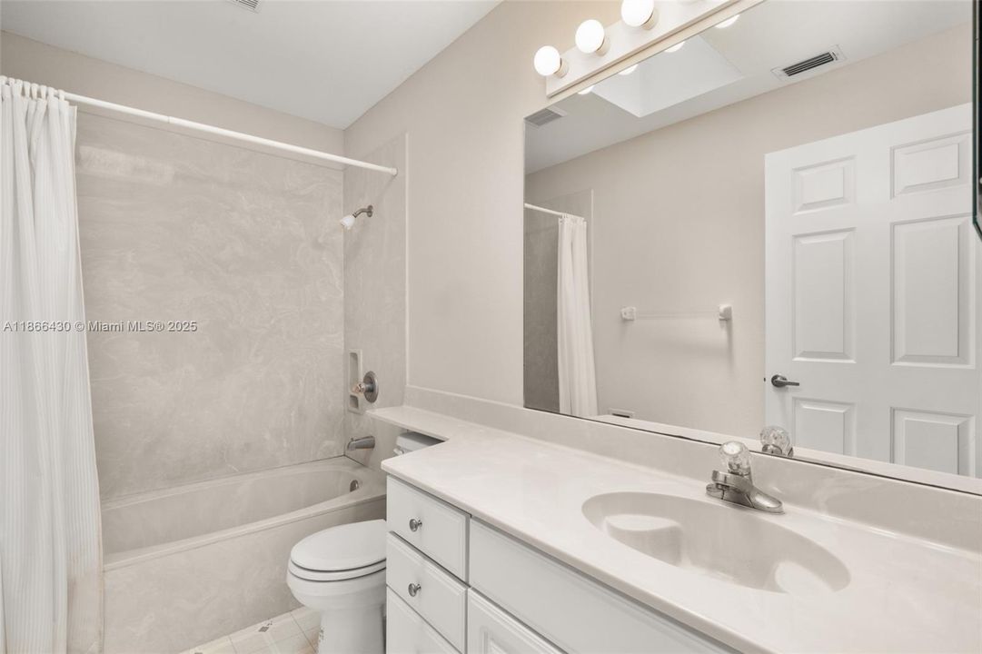 For Sale: $299,000 (3 beds, 2 baths, 1536 Square Feet)