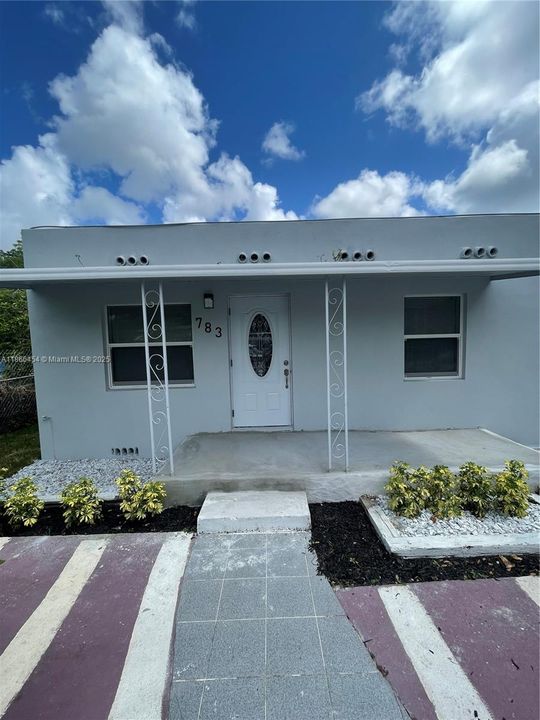 For Sale: $500,000 (3 beds, 2 baths, 1538 Square Feet)