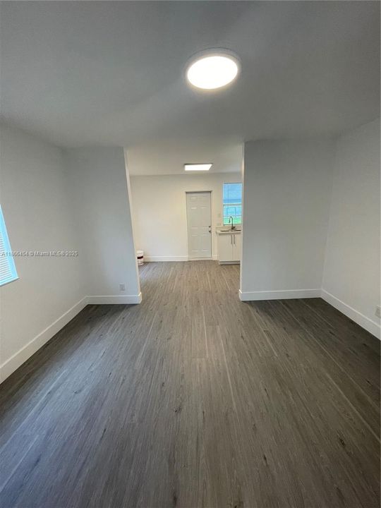 For Sale: $500,000 (3 beds, 2 baths, 1538 Square Feet)