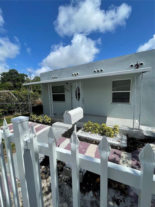 For Sale: $500,000 (3 beds, 2 baths, 1538 Square Feet)