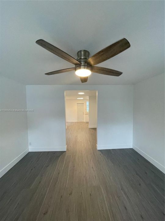 For Sale: $500,000 (3 beds, 2 baths, 1538 Square Feet)