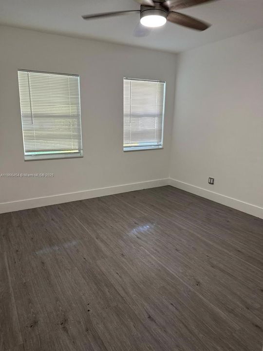 For Sale: $500,000 (3 beds, 2 baths, 1538 Square Feet)