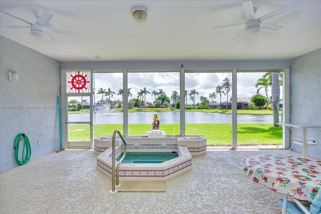 Vendido Recientemente: $889,999 (3 camas, 3 baños, 0 Pies cuadrados)