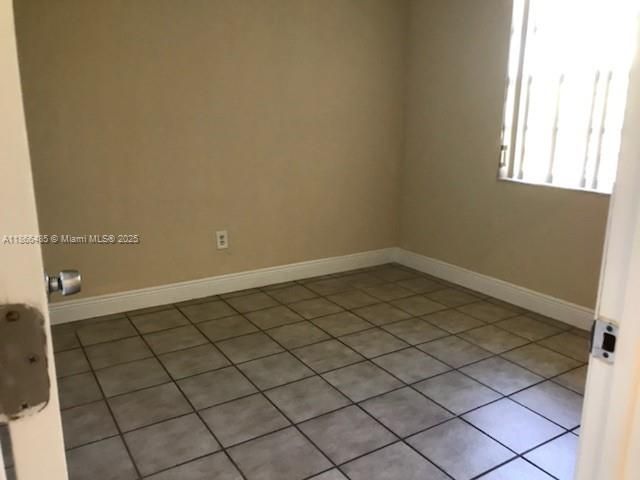 Недавно арендовано: $2,850 (4 спален, 2 ванн, 1400 Квадратных фут)