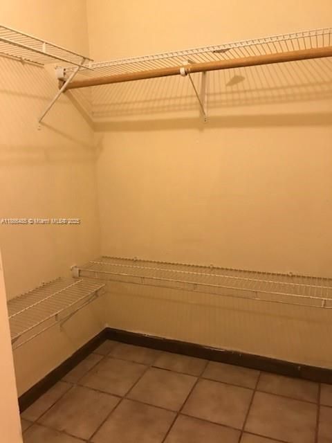 Недавно арендовано: $2,850 (4 спален, 2 ванн, 1400 Квадратных фут)