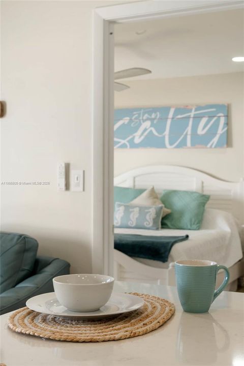 Recently Sold: $770,000 (2 beds, 2 baths, 841 Square Feet)