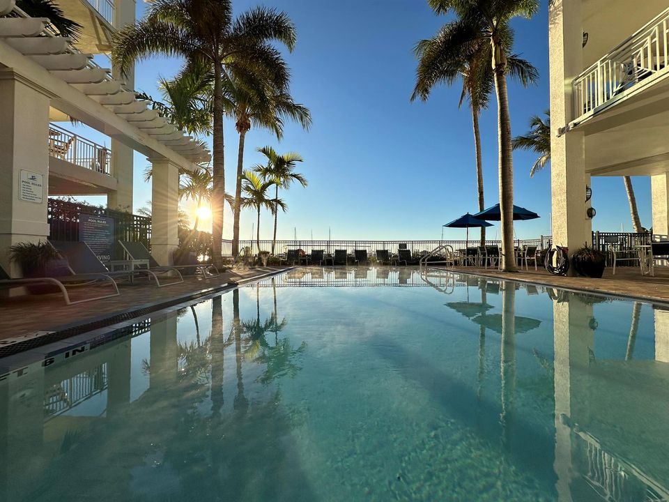 CLUB HOUSE POOL