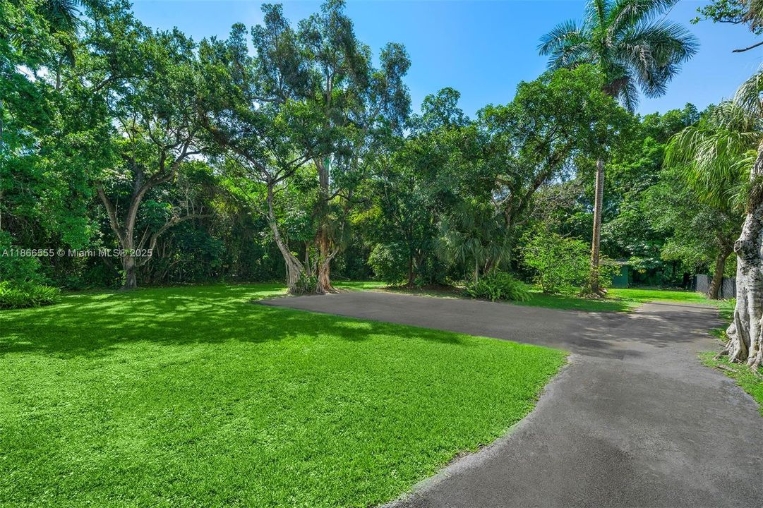 最近售出: $7,000,000 (3 贝兹, 3 浴室, 4048 平方英尺)