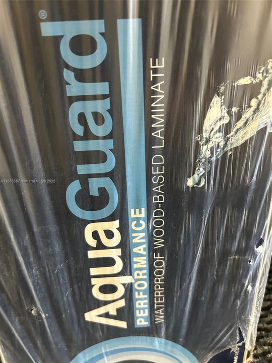 На продажу: $300,000 (1 спален, 1 ванн, 840 Квадратных фут)