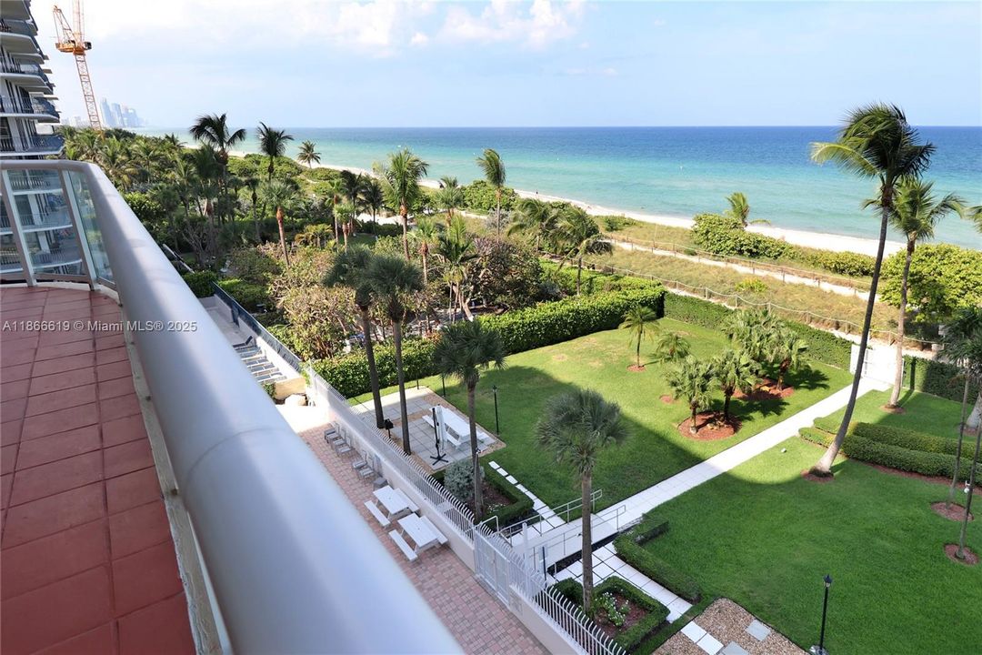 For Sale: $1,450,000 (3 beds, 2 baths, 2050 Square Feet)