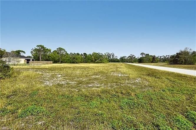 For Sale: $69,900 (0.40 acres)